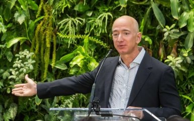 Телефон Джеффа Безоса взломали благодаря известному мессенджеру - что случилось