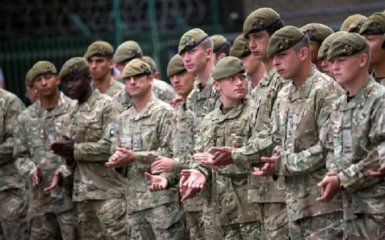 Великобритания наращивает военное присутствие у российских границ - РФ отреагировала