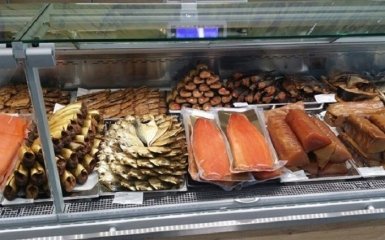 В Киеве люди отравились рыбой из супермаркетов: есть погибший