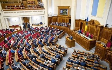 Рада одобрила отставки главы МОН Шкарлета и Минцифры Федорова