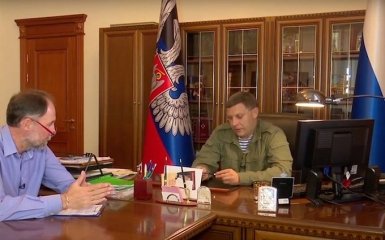 У главаря ДНР заметили странную привычку: опубликовано фото