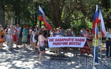 Поклонников Путина в Крыму жестко и тонко высмеяли: опубликовано видео