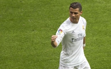 Роналду установил уникальный рекорд, а Месси попал "в ступор": опубликовано видео