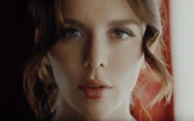 Седокова засветила кадры из своего фильма в трогательном клипе: появилось видео