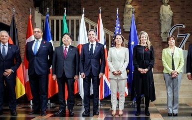 Представники США та НАТО назвали умову для переговорів України з РФ