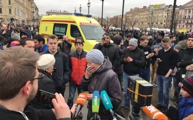 Россияне проглотят любую версию: соцсети кипят из-за взрыва в метро