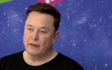 Маск потерял статус самого богатого человека мира