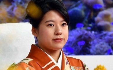Японская принцесса отказалась от титула и наследства ради свадьбы с простым парнем