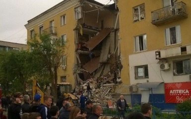 У Волгограді вибух газу спричинив обвал під'їзду житлового будинку, є загиблі: з'явилися фото і відео