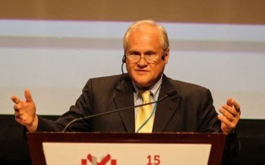 Эксперт объяснил, что на самом деле нужно Зеленскому для спасения Донбасса