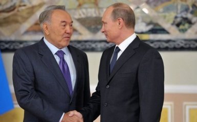 Путін обговорив ситуацію в Україні з Назарбаєвим