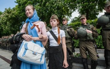 Любимую газету Путина поймали на новом фейке о георгиевской ленте в Киеве