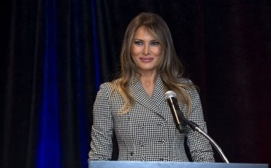 Розкішна жінка: мережа обговорює сексуальний образ Меланії Трамп