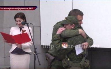 Главарь ДНР подарил боевику Мотороле квартиру: опубликованы фото и видео