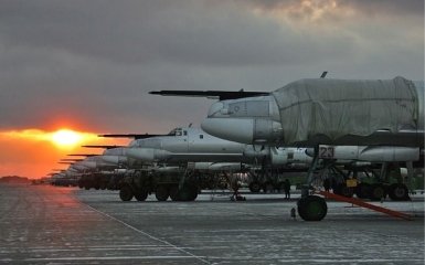 На российском военном аэродроме Энгельс стало значительно меньше подходящих самолетов