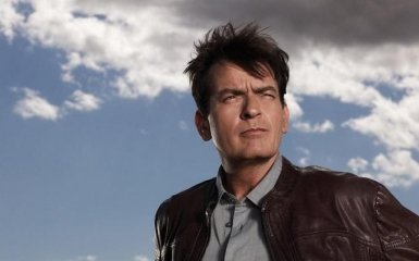 Известный голливудский актер шокировал окровавленным фото