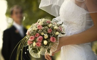 Необычная свадьба: в Украине зарегистрирован первый брак на борту самолета