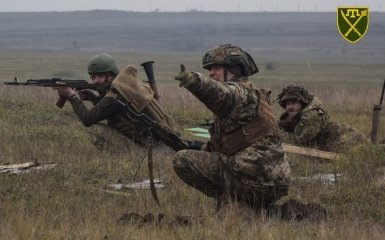 Армія РФ готує оборону на півдні України та безуспішно намагається атакувати на Донбасі — зведення Генштабу