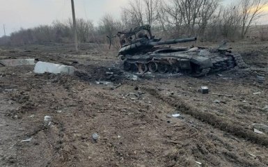 ВСУ с Javelin подбили российский танк — видео