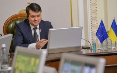 Разумков объяснил свой спор с Зеленским по санкциям против Медведчука