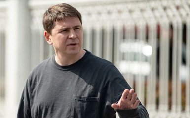 Подоляк висміяв неочікувану витівку Росії стосовно Угорщини