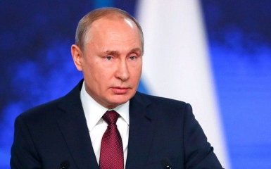 Путин спешит с изменением Конституции России - Госдума собирается на экстренное заседание