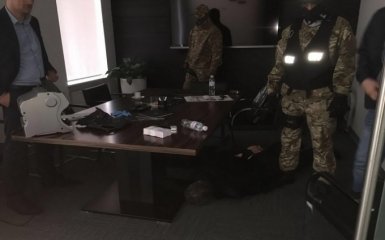 В Украине на миллионной взятке поймали мэра: появились фото