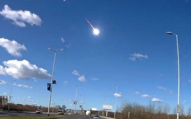Метеорит вибухнув над Європою - яскраві кадри