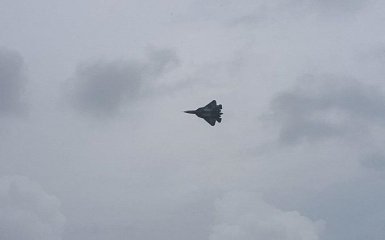 Сеть взбудоражили российские истребители над Донбассом: появились подробности