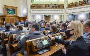 Комитет Рады предлагает сократить количество депутатов в украинском парламенте