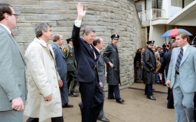 В США освободят Джона Хинкли, стрелявшего в президента Рейгана
