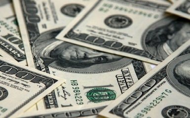 Почему упал доллар и чего ждать украинцам - объяснение аналитиков