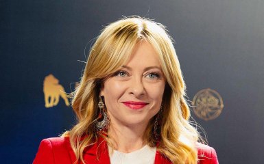 Мелони призывает к диалогу с Москвой