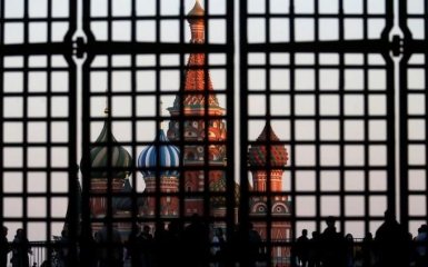 В России будут сажать в тюрьму за исполнение санкций США: в Госдуме готовят скандальный закон