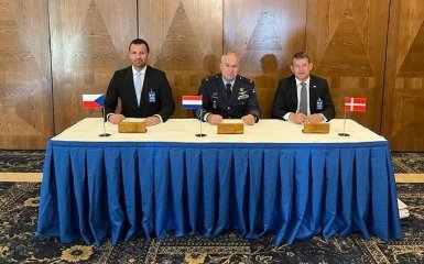 Рамштайн: Чехія, Данія та Нідерланди домовилися про постачання Україні чеської зброї