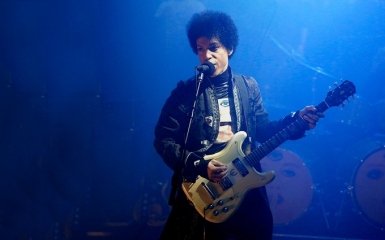 Вакарчук отреагировал на смерть Принса "трижды гениальной" песней: опубликовано видео