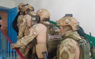 Кіберполіція затримала чоловіка, який використовував свою 8-місячну доньку для порнографічних зйомок