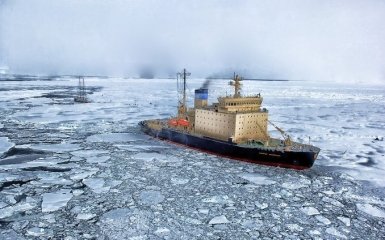 Наступне російське протистояння з Заходом може відбутися в Арктиці — Bloomberg
