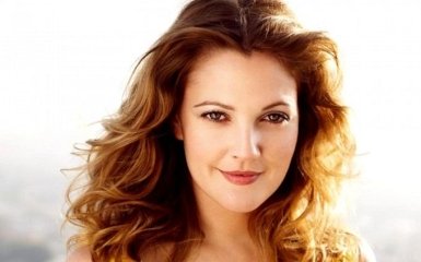 Дрю Бэрримор впервые откровенно рассказала о комплексах и своем похудении