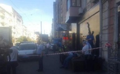 В Киеве мужчину убили возле стриптиз-клуба: опубликовано фото