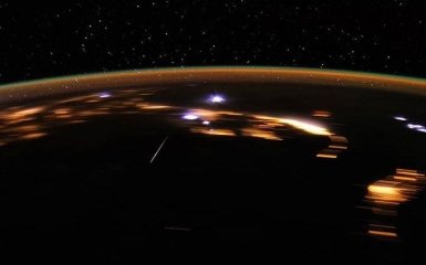 Зорепад Ліриди. У квітні Землю накриє потужний метеоритний дощ