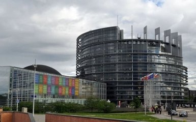 Європарламент піддався масштабній атаці - що сталося
