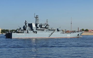 Атака Украины на корабль в Новороссийске стала первой угрозой нефтяному экспорту РФ — FT