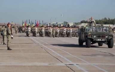 Підготовка до параду: військові показали нове яскраве відео