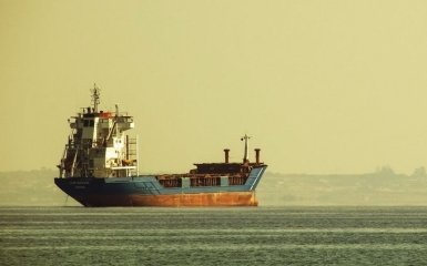 На корабле у берегов России погибли два украинца: подробности
