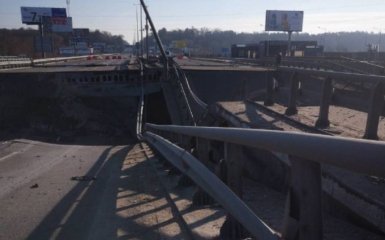 На трассе Киев-Житомир взорвали мост, погиб ребенок