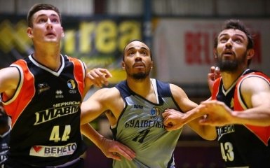 Усі баскетболісти "Будівельника" захворіли на коронавірус