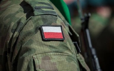 Польща різко збільшує кількість військових на кордоні з Білоруссю