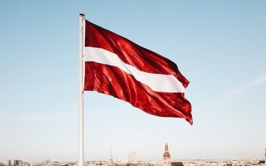 Латвія зупинила видачу віз росіянам на невизначений термін