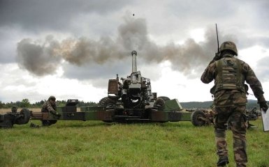 Україна отримала від Франції шість гаубиць TRF1